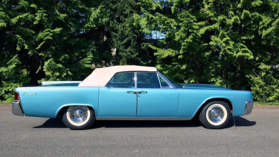 1961 Lincoln Continental 4th Gen - Image 2 of 11