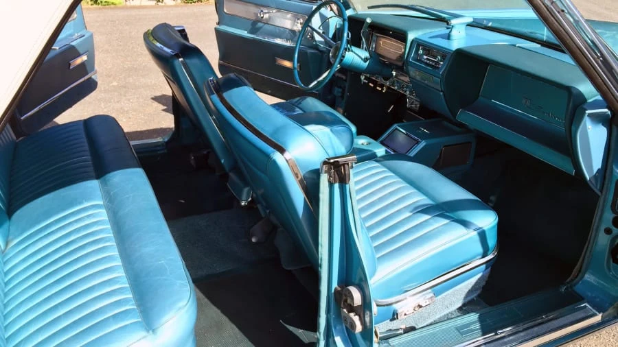 1961 Lincoln Continental 4th Gen - Image 5 of 11