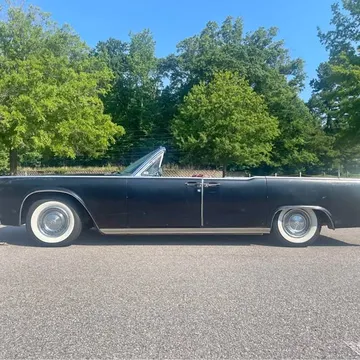 1961 Lincoln Continental Convertible