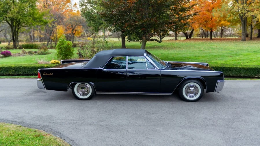 1961 Lincoln Continental 4th Gen - Image 24 of 31
