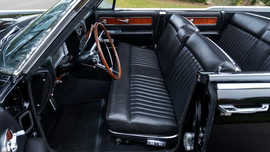 1961 Lincoln Continental 4th Gen - Image 30 of 31