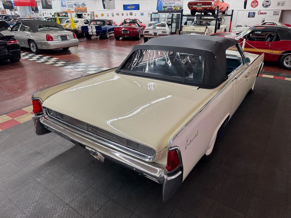 1961 Lincoln Continental 4th Gen - Image 29 of 31