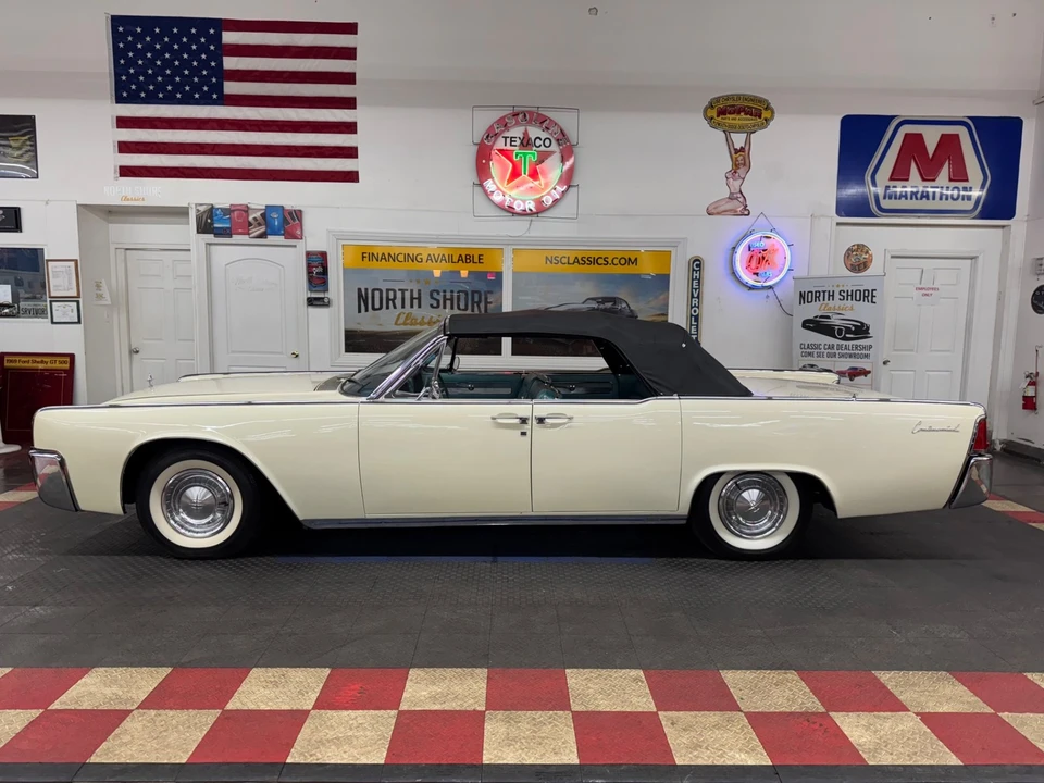 1961 Lincoln Continental 4th Gen - Image 7 of 21