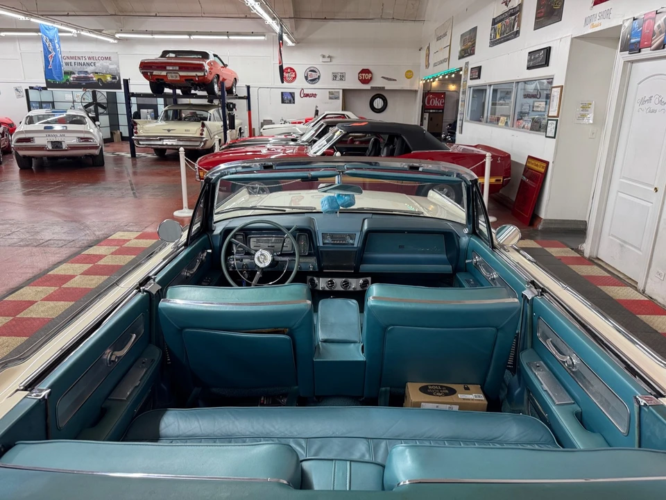 1961 Lincoln Continental 4th Gen - Image 16 of 21