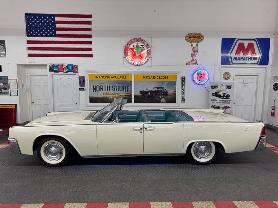 1961 Lincoln Continental 4th Gen - Image 13 of 21