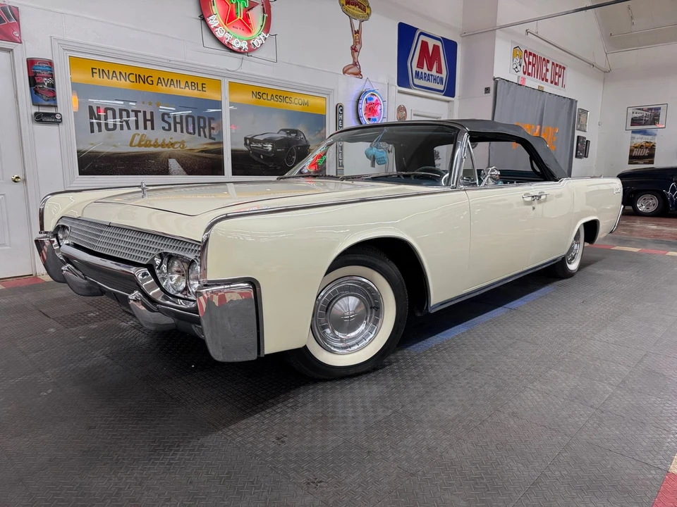 1961 Lincoln Continental 4th Gen - Image 4 of 21