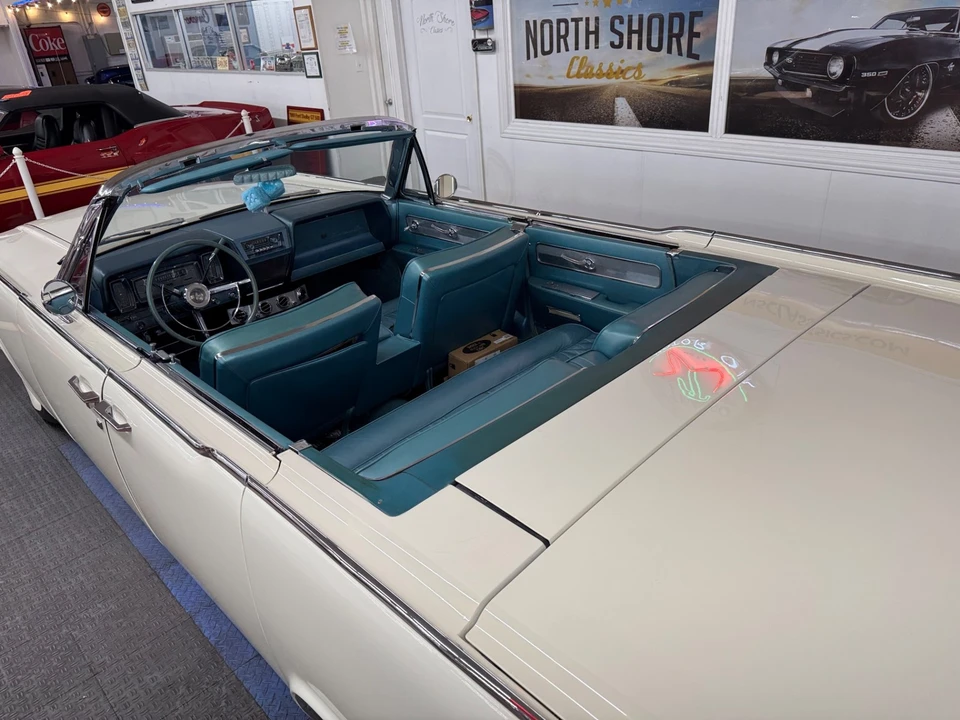 1961 Lincoln Continental 4th Gen - Image 15 of 21