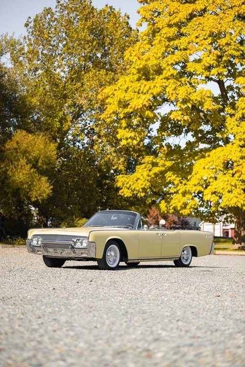 1961 Lincoln Continental 4th Gen - Image 14 of 23