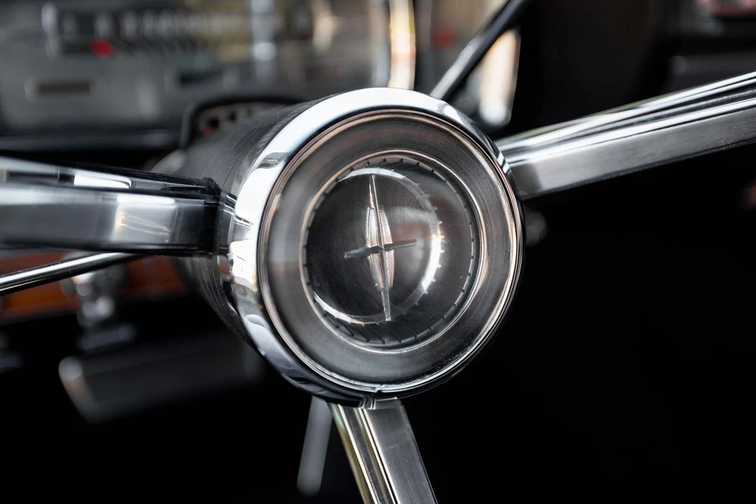 1961 Lincoln Continental 4th Gen - Image 15 of 23
