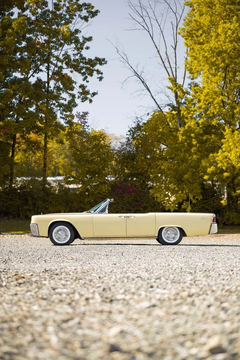 1961 Lincoln Continental 4th Gen - Image 13 of 23
