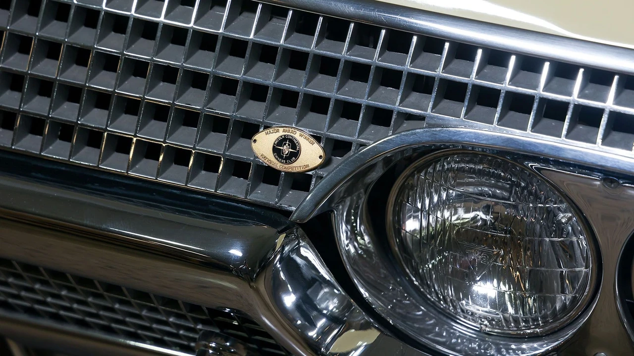 1961 Lincoln Continental 4th Gen - Image 12 of 31