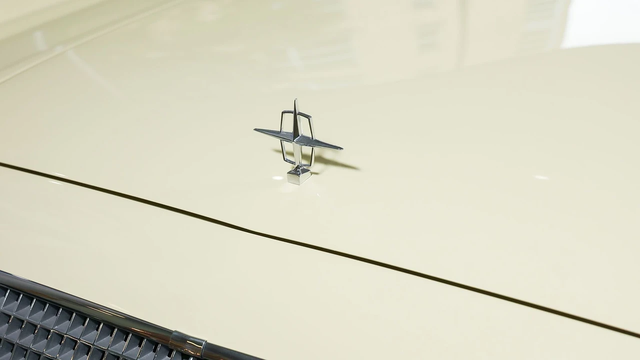 1961 Lincoln Continental 4th Gen - Image 15 of 31