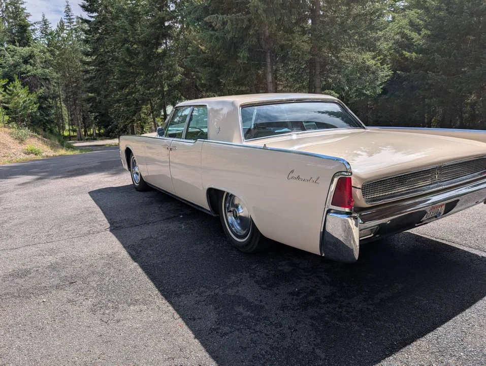 1961 Lincoln Continental 4th Gen - Image 7 of 19