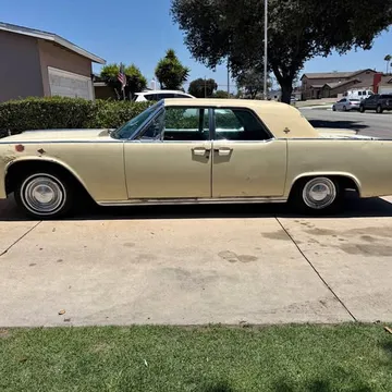 1961 Lincoln Continental