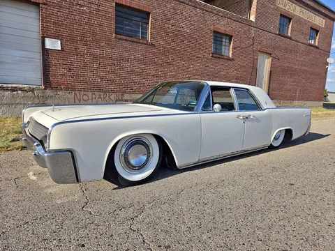 1961 Lincoln Continental BAGGED RESTOMOD