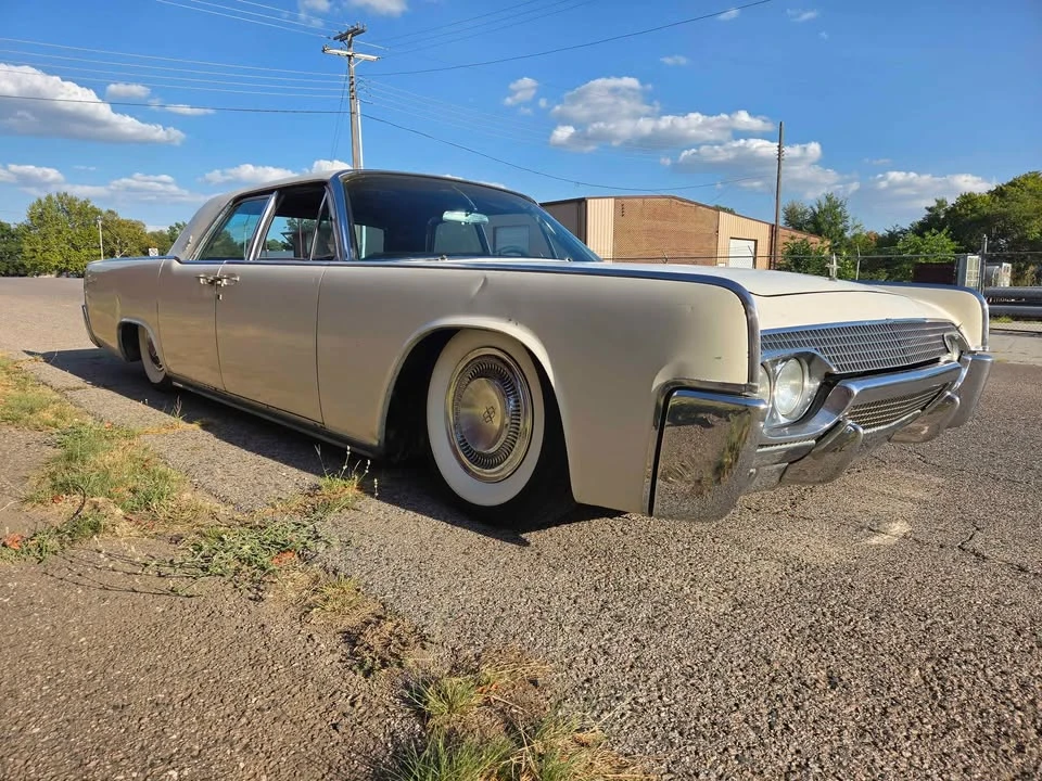 1961 Lincoln Continental 4th Gen - Image 3 of 20