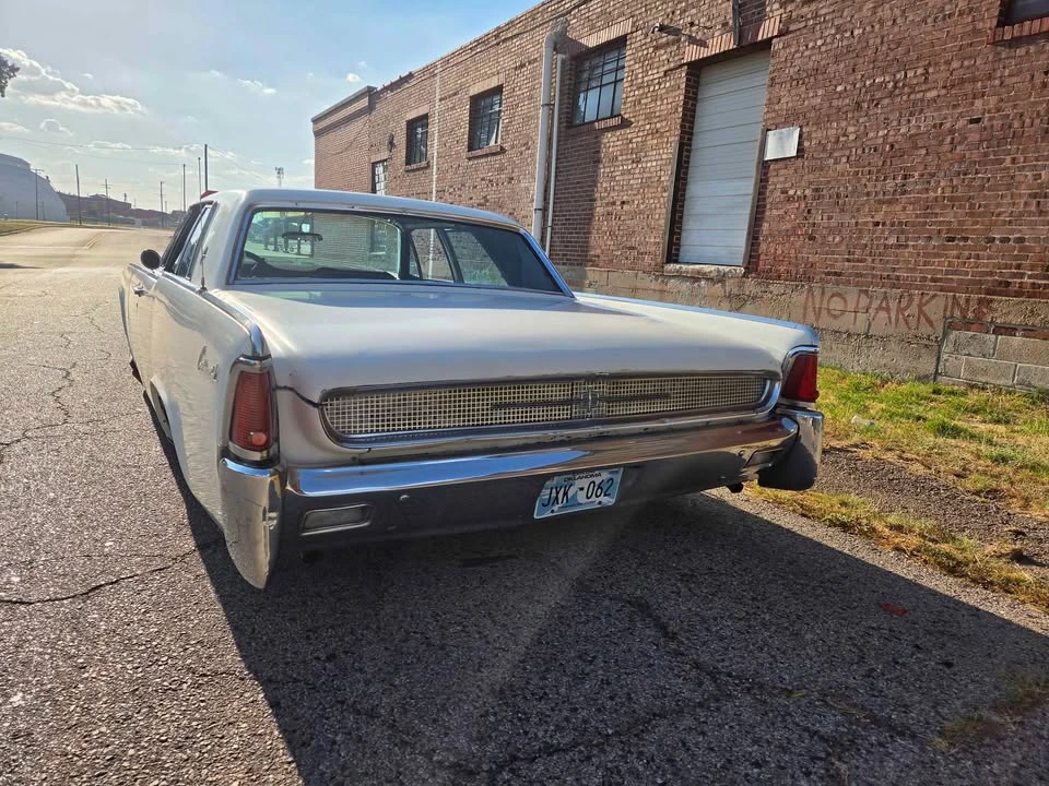 1961 Lincoln Continental 4th Gen - Image 7 of 20