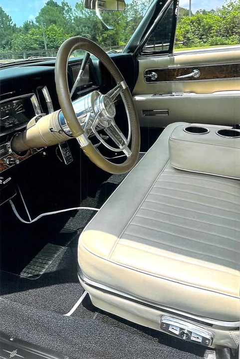 1961 Lincoln Continental 4th Gen - Image 12 of 15