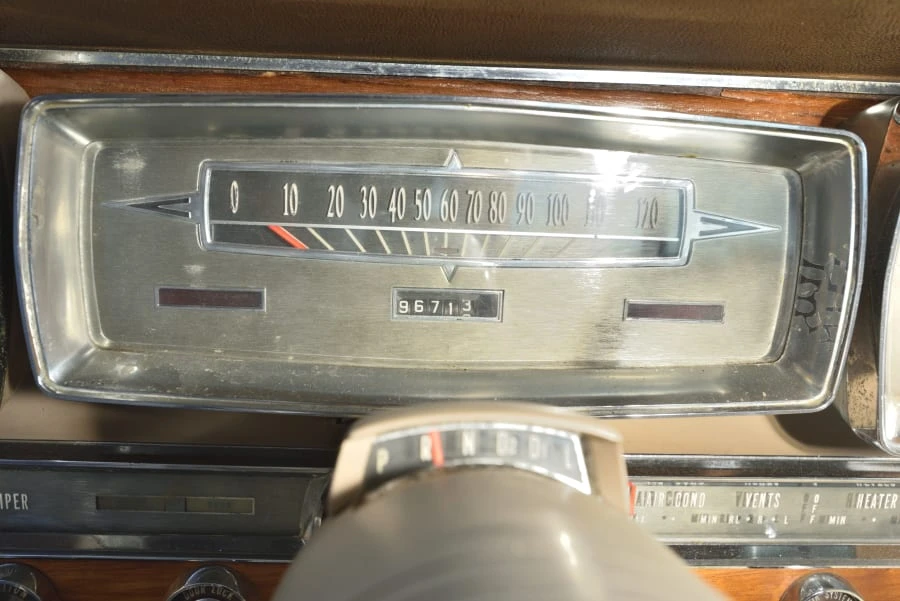 1961 Lincoln Continental 4th Gen - Image 30 of 31