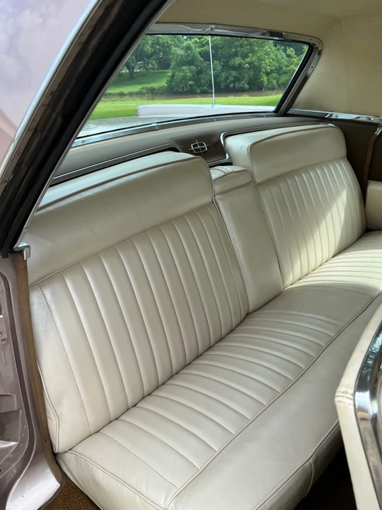1961 Lincoln Continental 4th Gen - Image 8 of 9