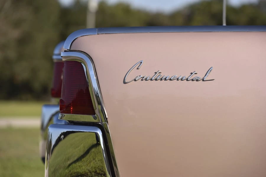 1961 Lincoln Continental 4th Gen - Image 14 of 31