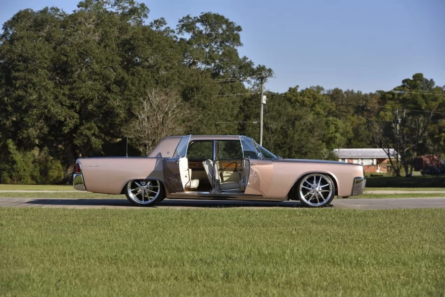 1961 Lincoln Continental 4th Gen - Image 22 of 31