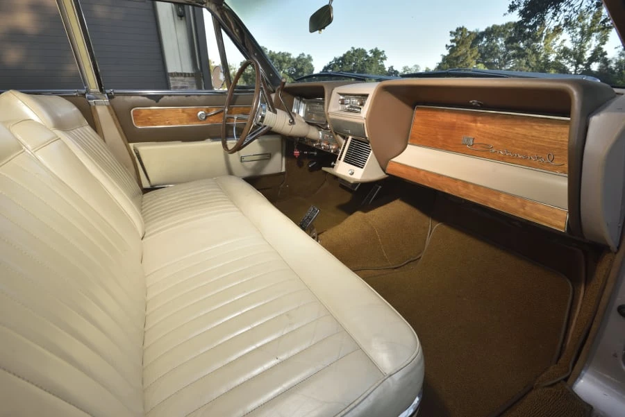 1961 Lincoln Continental 4th Gen - Image 23 of 31