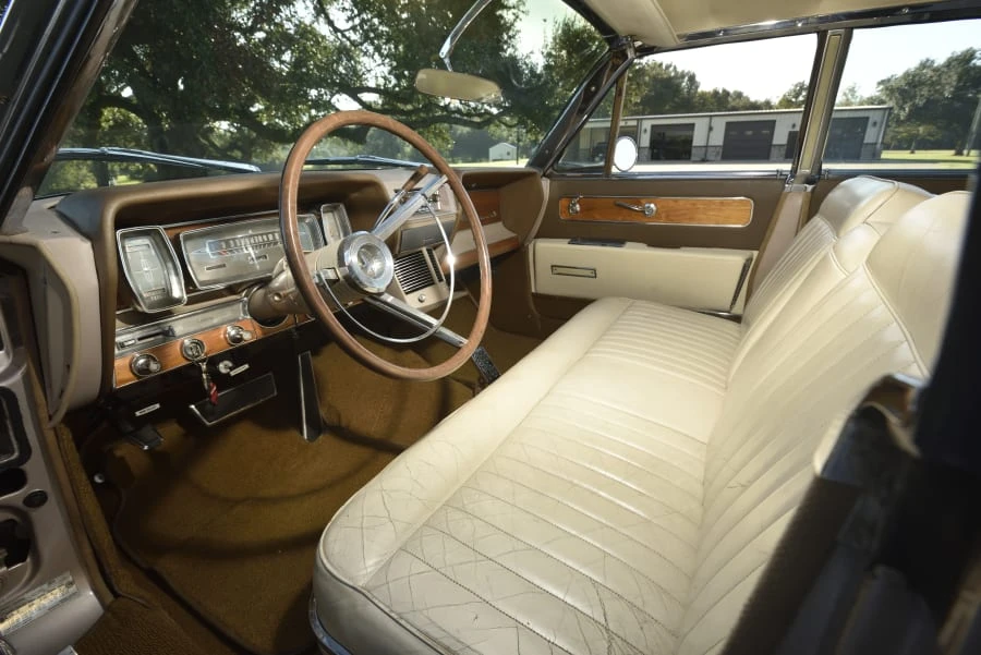 1961 Lincoln Continental 4th Gen - Image 27 of 31
