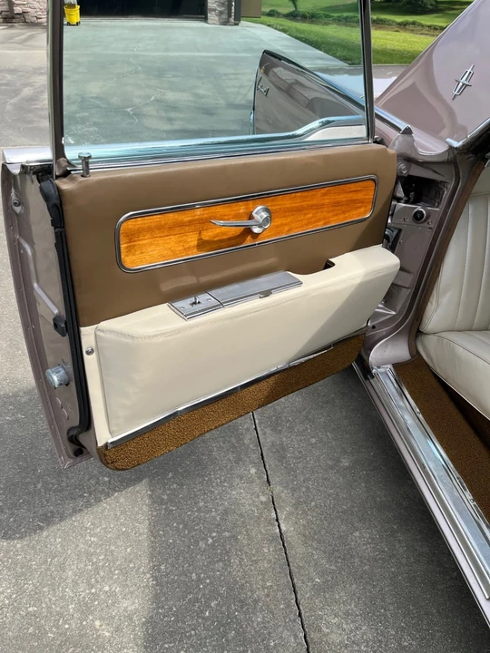 1961 Lincoln Continental 4th Gen - Image 7 of 9