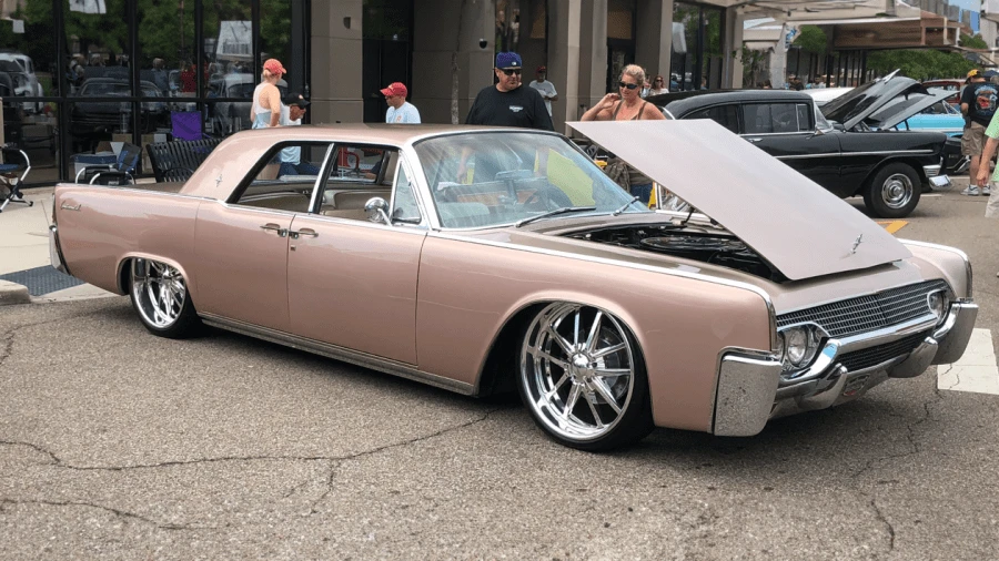 1961 Lincoln Continental 4th Gen - Image 2 of 9