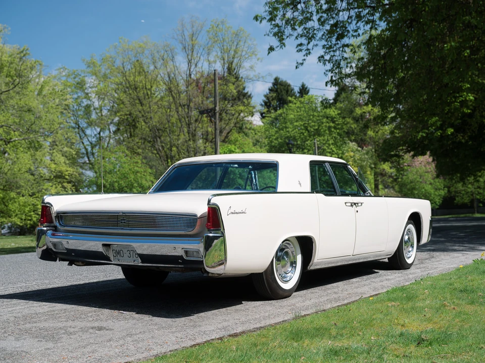 1961 Lincoln Continental 4th Gen - Image 17 of 31