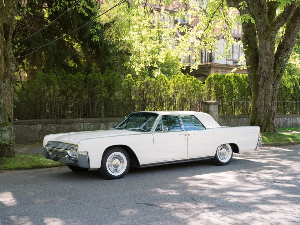 1961 Lincoln Continental 4th Gen - Image 26 of 31
