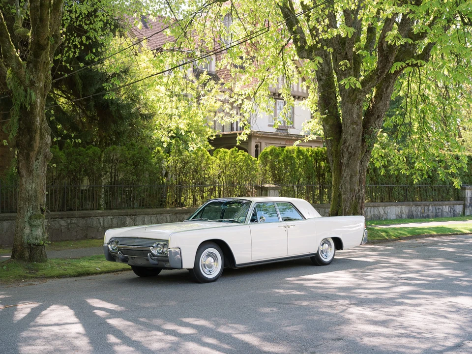 1961 Lincoln Continental 4th Gen - Image 27 of 31