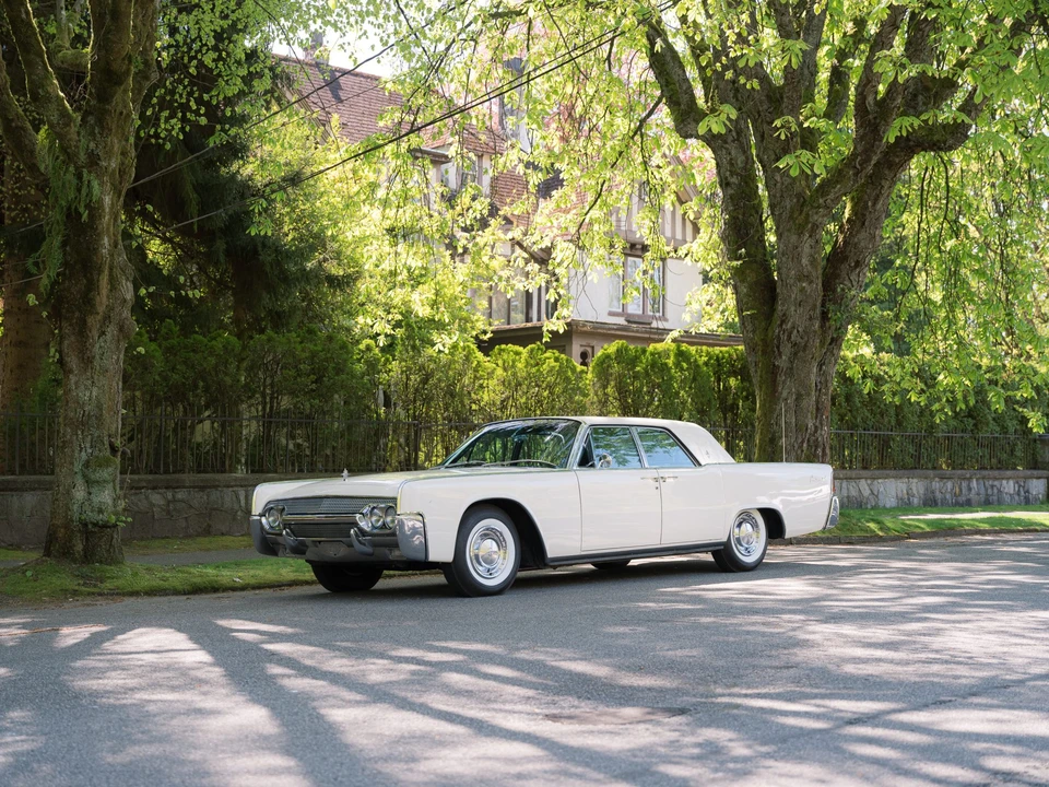 1961 Lincoln Continental 4th Gen - Image 28 of 31