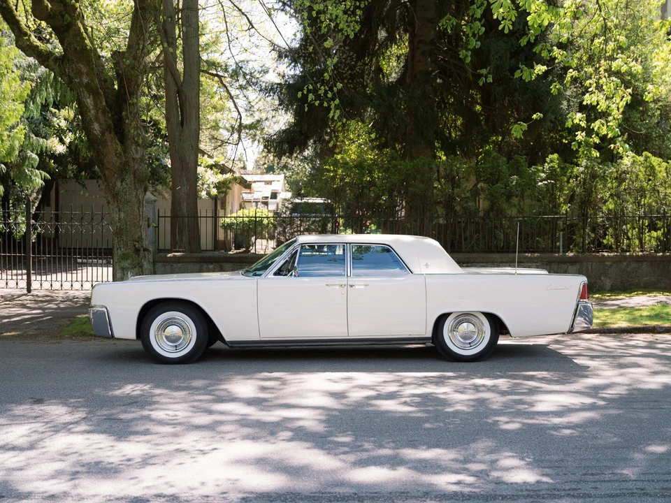 1961 Lincoln Continental 4th Gen - Image 29 of 31