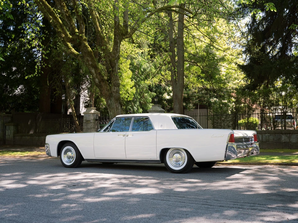1961 Lincoln Continental 4th Gen - Image 31 of 31