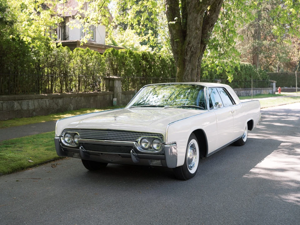 1961 Lincoln Continental 4th Gen - Image 24 of 31