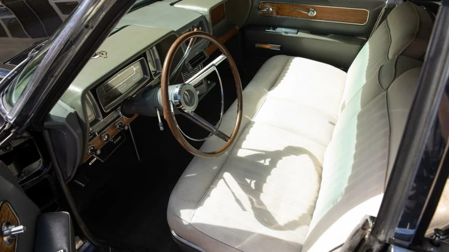 1961 Lincoln Continental 4th Gen - Image 4 of 26