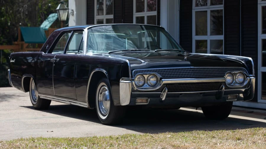1961 Lincoln Continental 4th Gen - Image 12 of 26