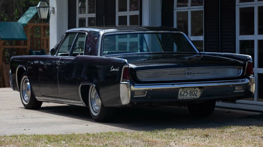 1961 Lincoln Continental 4th Gen - Image 13 of 26
