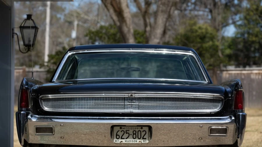 1961 Lincoln Continental 4th Gen - Image 20 of 26