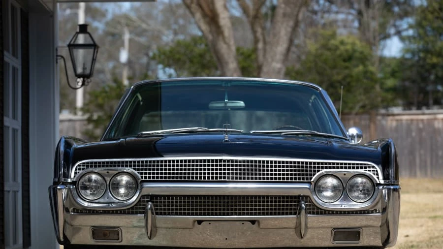 1961 Lincoln Continental 4th Gen - Image 25 of 26