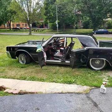 1961 Lincoln Continental Sedan 4D