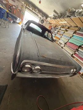 1961 Lincoln Continental Sedan