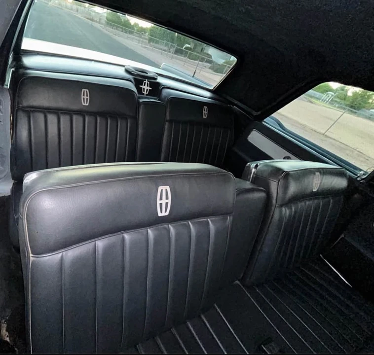 1961 Lincoln Continental 4th Gen - Image 12 of 18