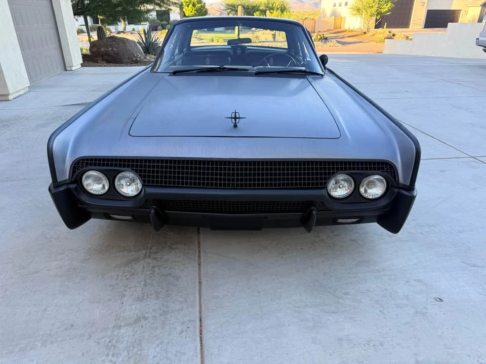 1961 Lincoln Continental 4th Gen - Image 2 of 18