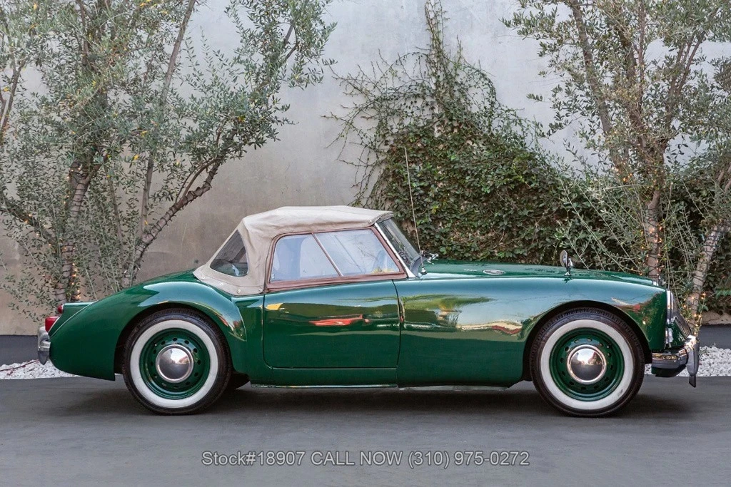 1961 MG MGA 1600 - Image 10 of 12