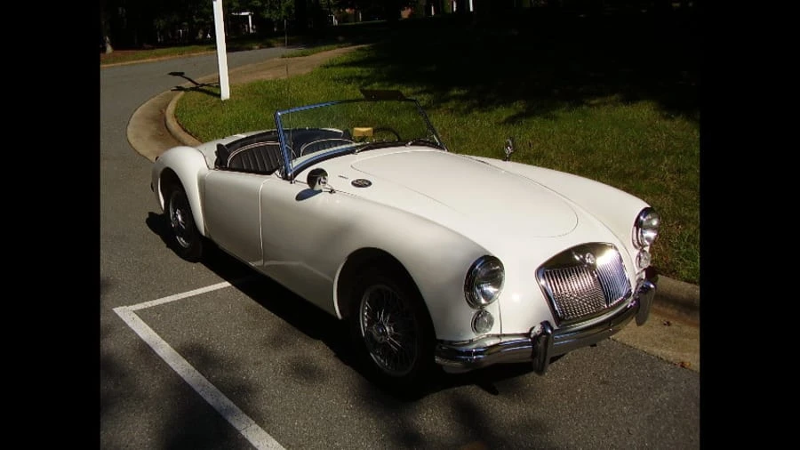 1961 MG MGA 1600 - Image 10 of 11