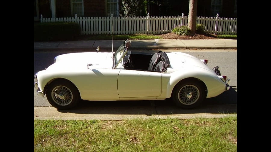 1961 MG MGA 1600 - Image 2 of 11