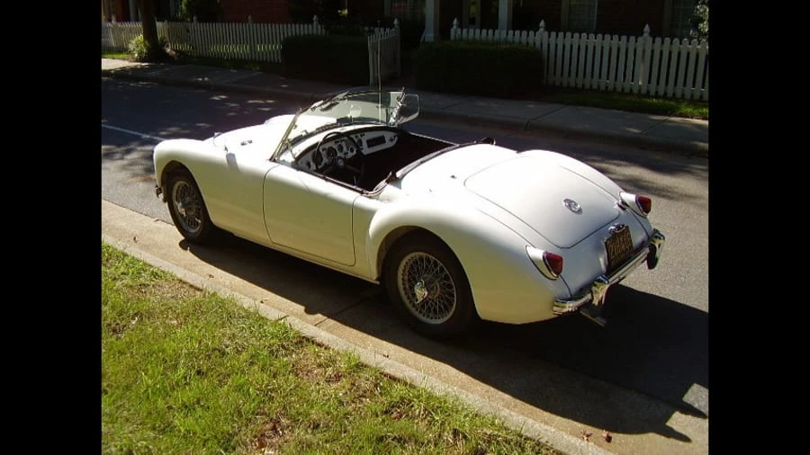 1961 MG MGA 1600 - Image 3 of 11